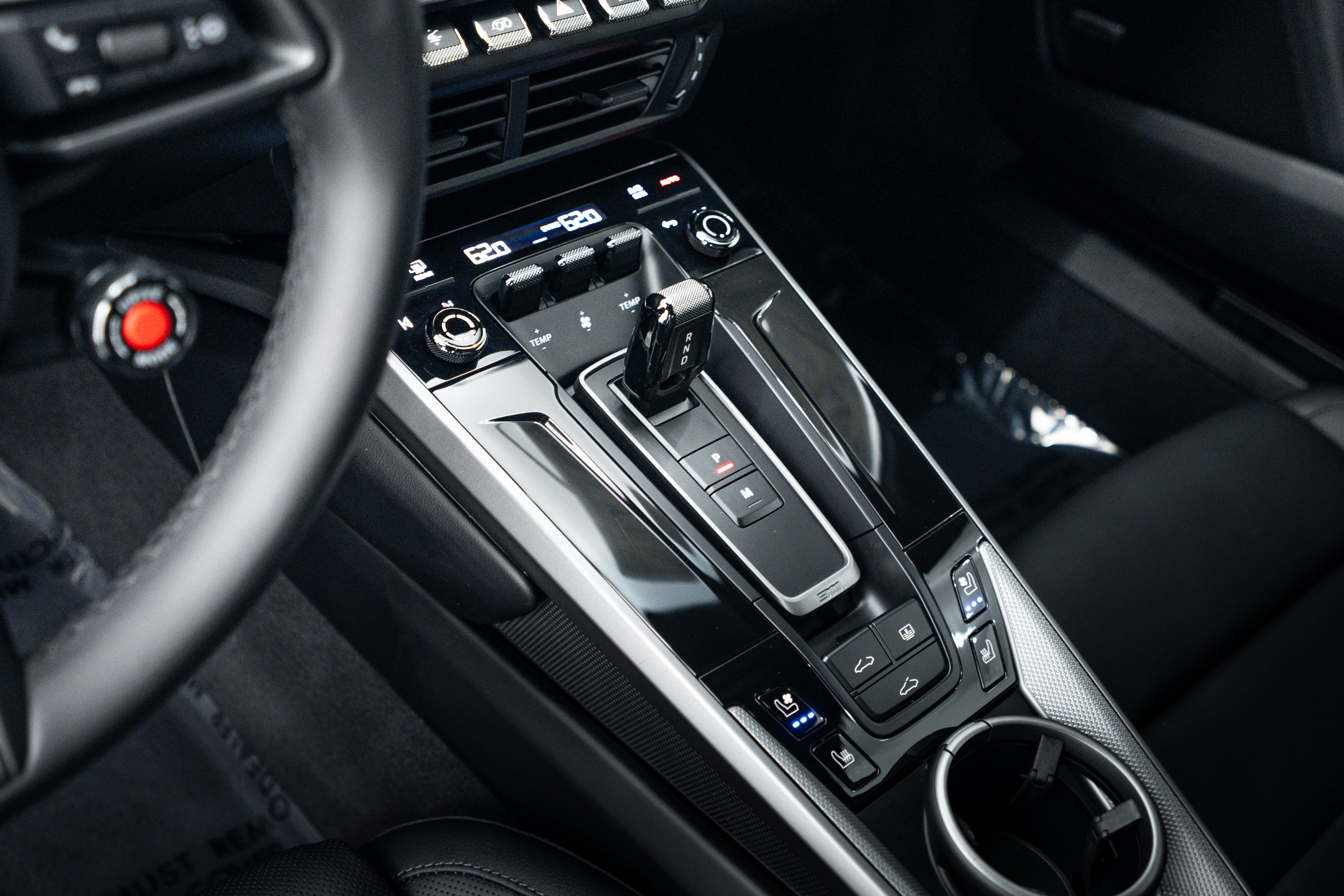 Certified 2025 Porsche 911 Carrera w/ Premium Package RWD image 16