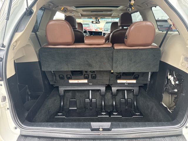 Used 2016 Toyota Sienna Limited Premium image 14