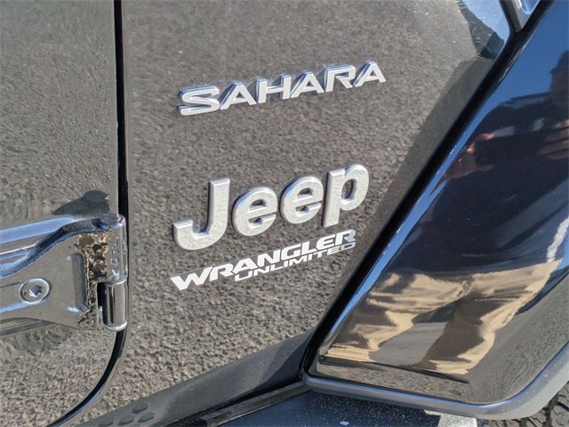 Used 2018 Jeep Wrangler Unlimited Sahara w/ Cold Weather Group image 37