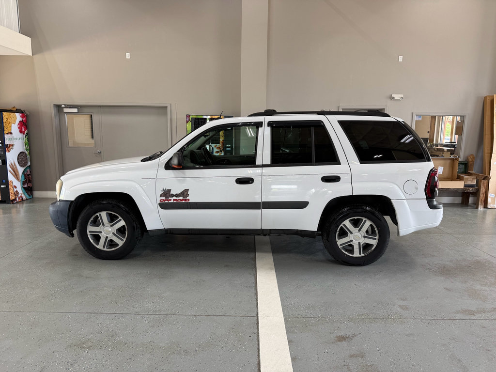 Used 2005 Chevrolet TrailBlazer LS w/ LS Preferred Equipment Group