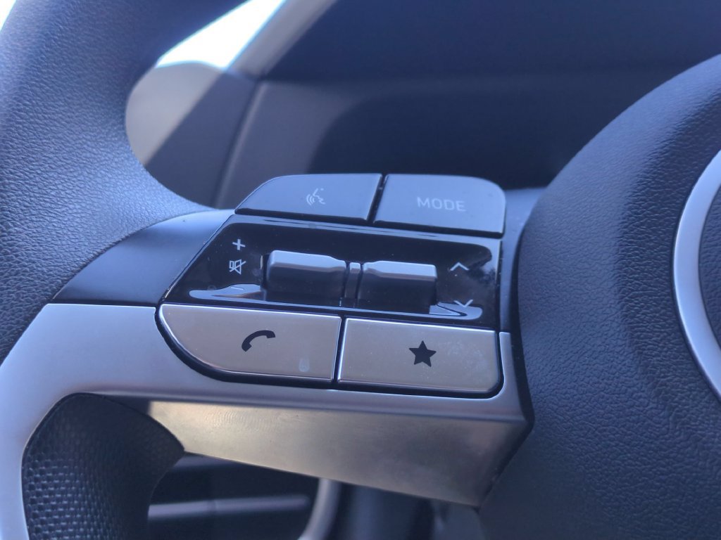 Used 2026 Hyundai Elantra Hybrid FWD image 17