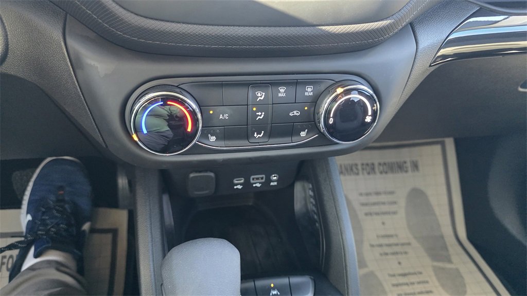 Used 2023 Chevrolet TrailBlazer LT image 19