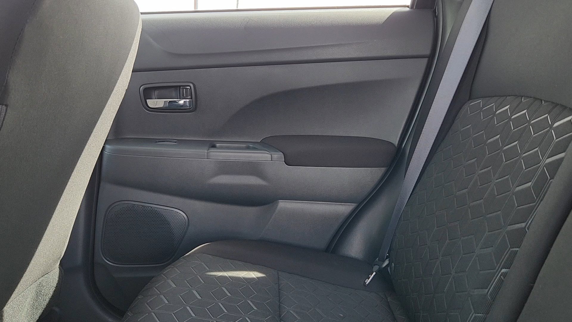 Used 2024 Mitsubishi Outlander Sport ES image 16