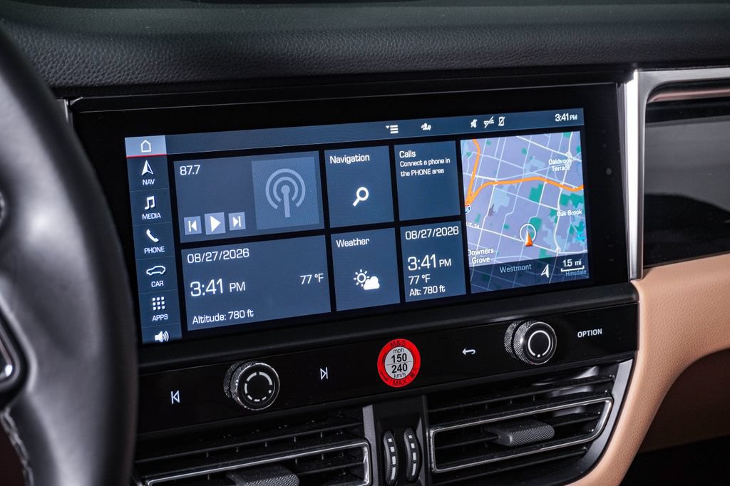 Certified 2023 Porsche Macan S AWD/4WD image 22