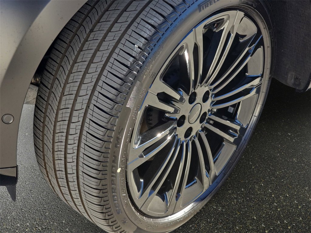 New 2026 Land Rover Range Rover SE image 34