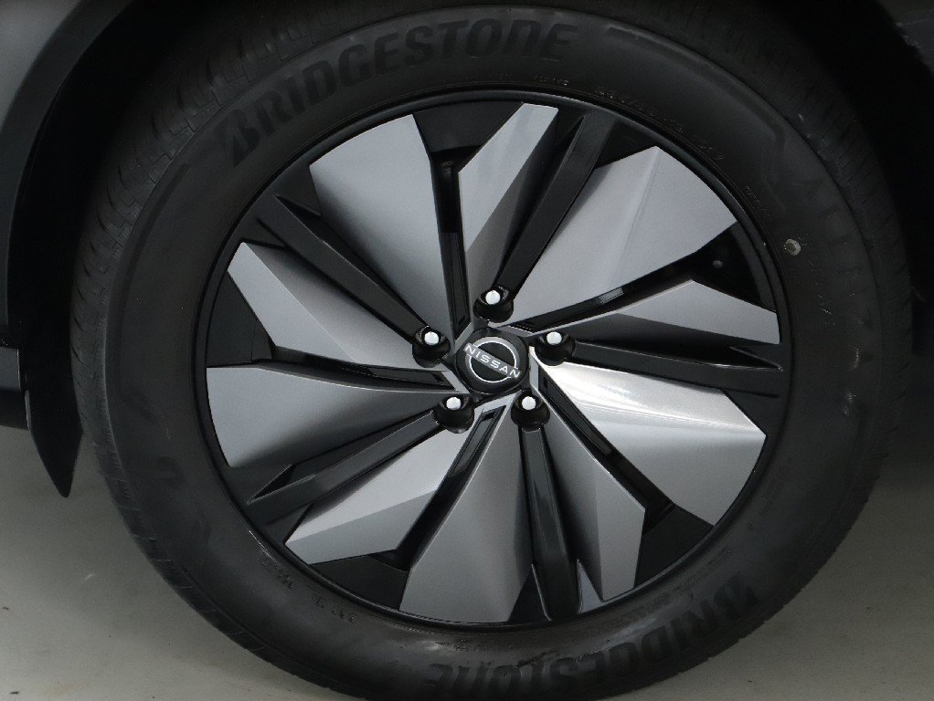 Certified 2024 Nissan Ariya AWD image 35