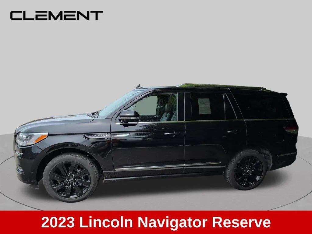 Used 2023 Lincoln Navigator Reserve AWD/4WD image 8