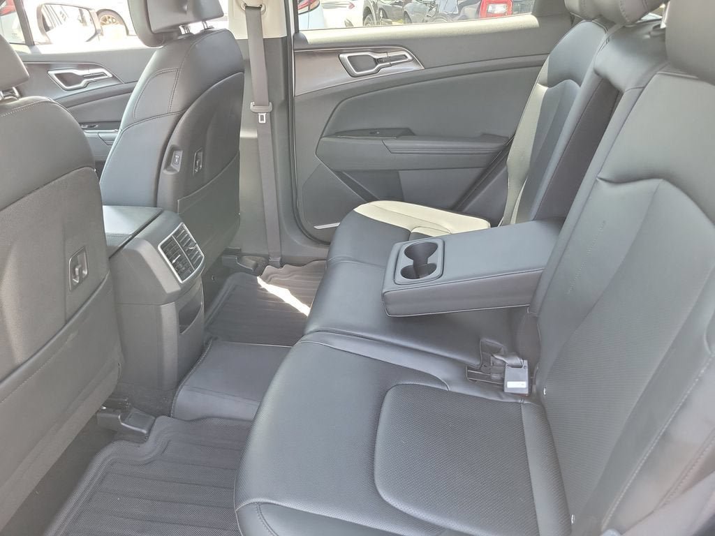 Used 2024 Kia Sportage EX FWD image 10