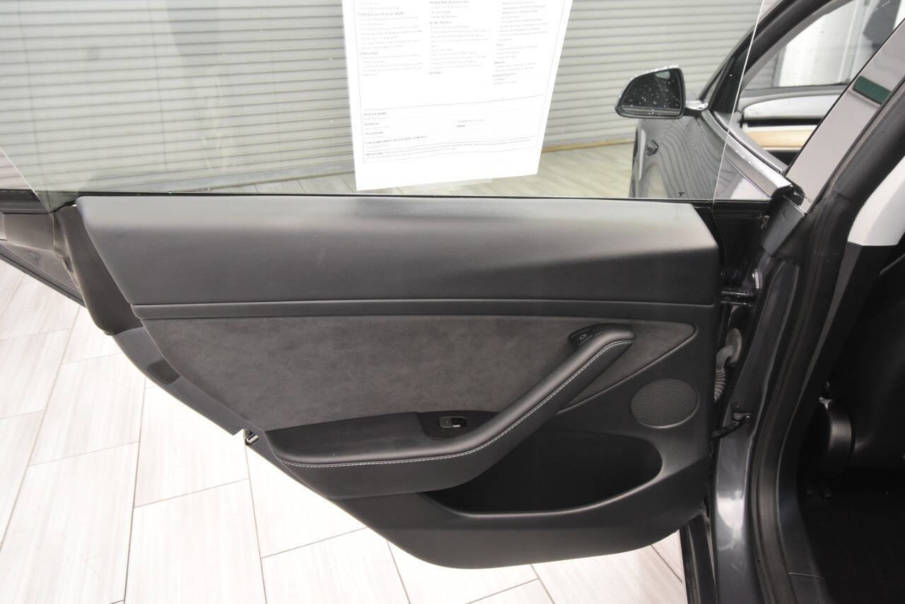Used 2023 Tesla Model 3 Standard Range image 20