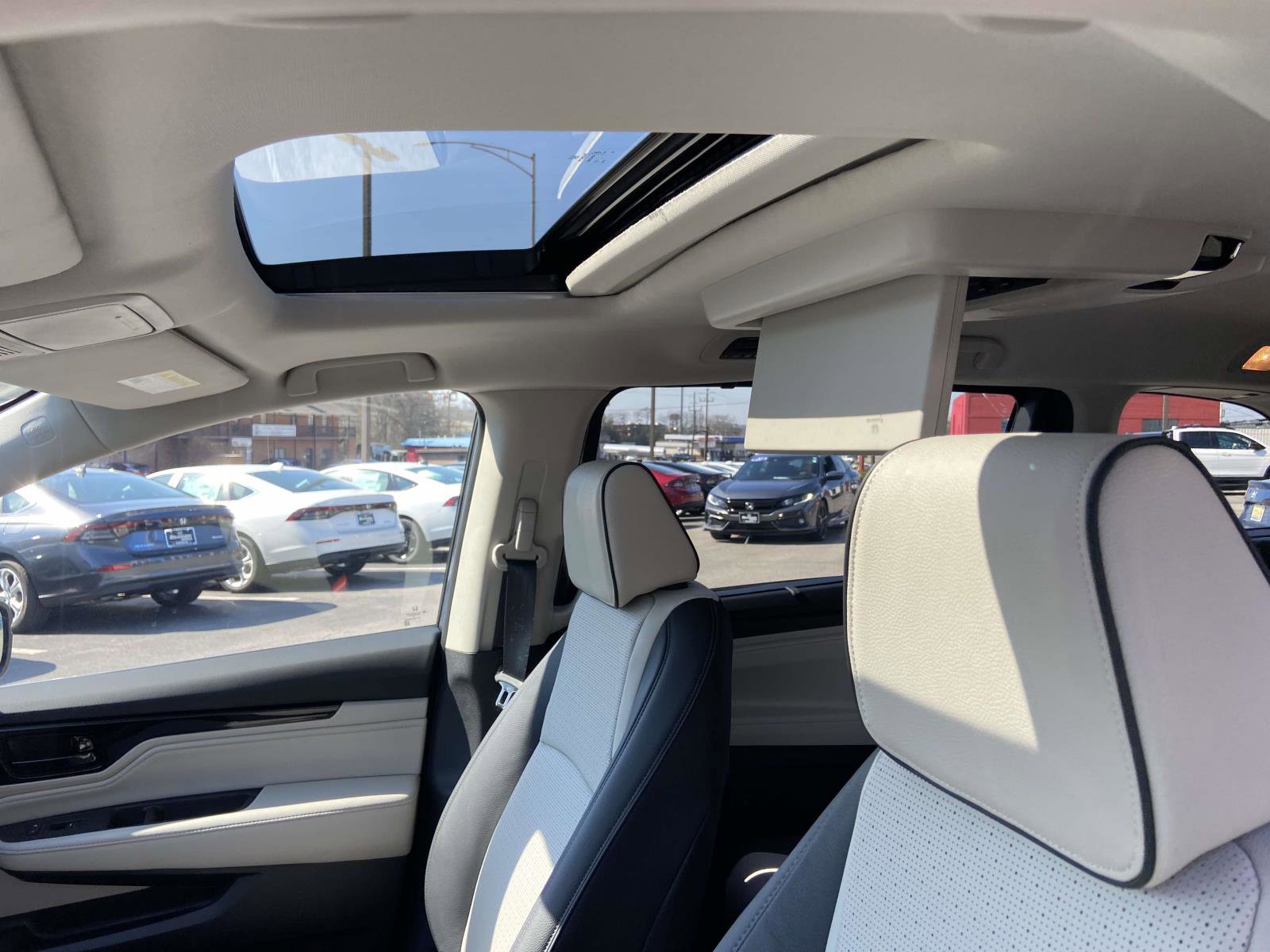 New 2026 Honda Odyssey Elite image 5