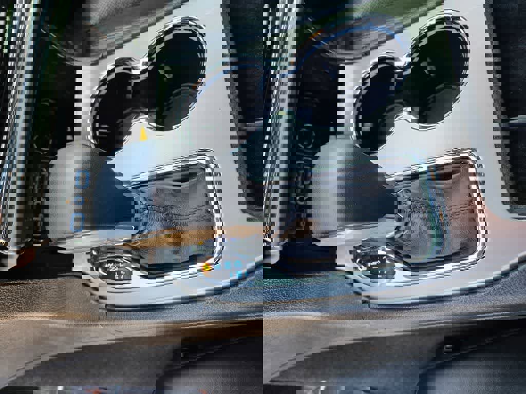 Used 2019 Jeep Grand Cherokee Limited w/ Luxury Group II image 14