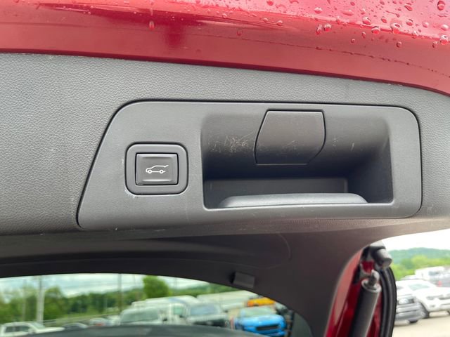 Used 2023 Buick Envision Essence AWD/4WD image 29