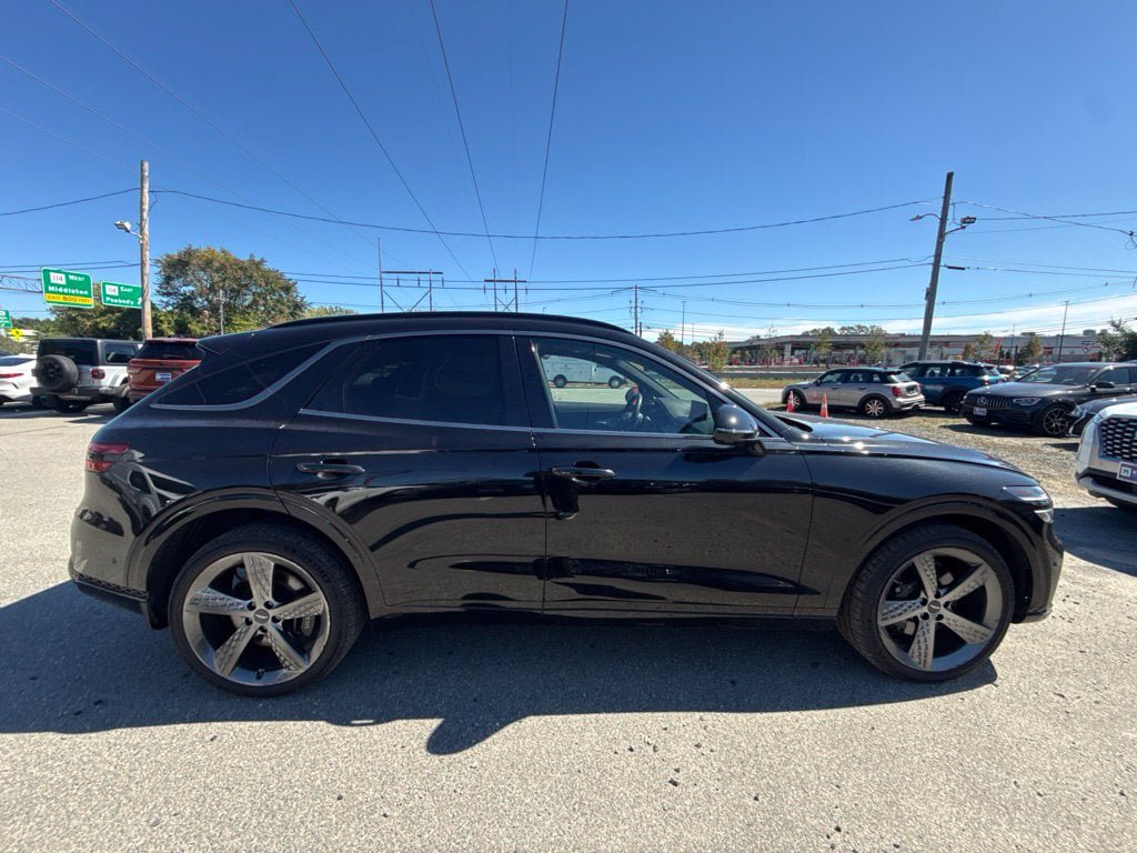 Used 2023 Genesis GV70 2.5T w/ Sport Prestige Package AWD/4WD image 5