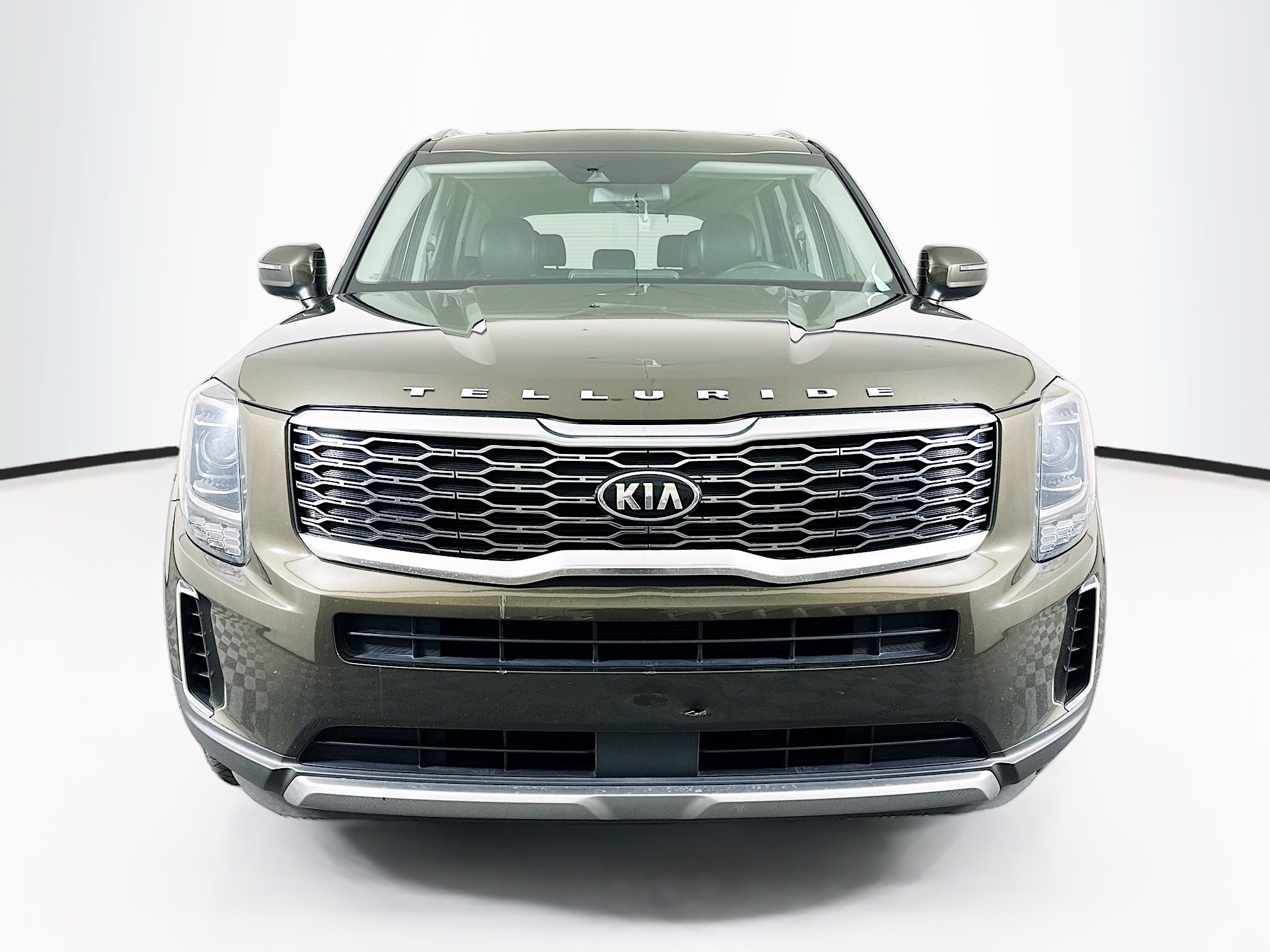 Used 2020 Kia Telluride S w/ S 8 Passenger Seating Package FWD image 2