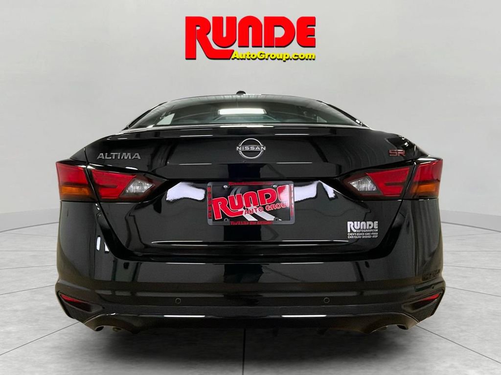 Used 2024 Nissan Altima 2.5 SR image 4