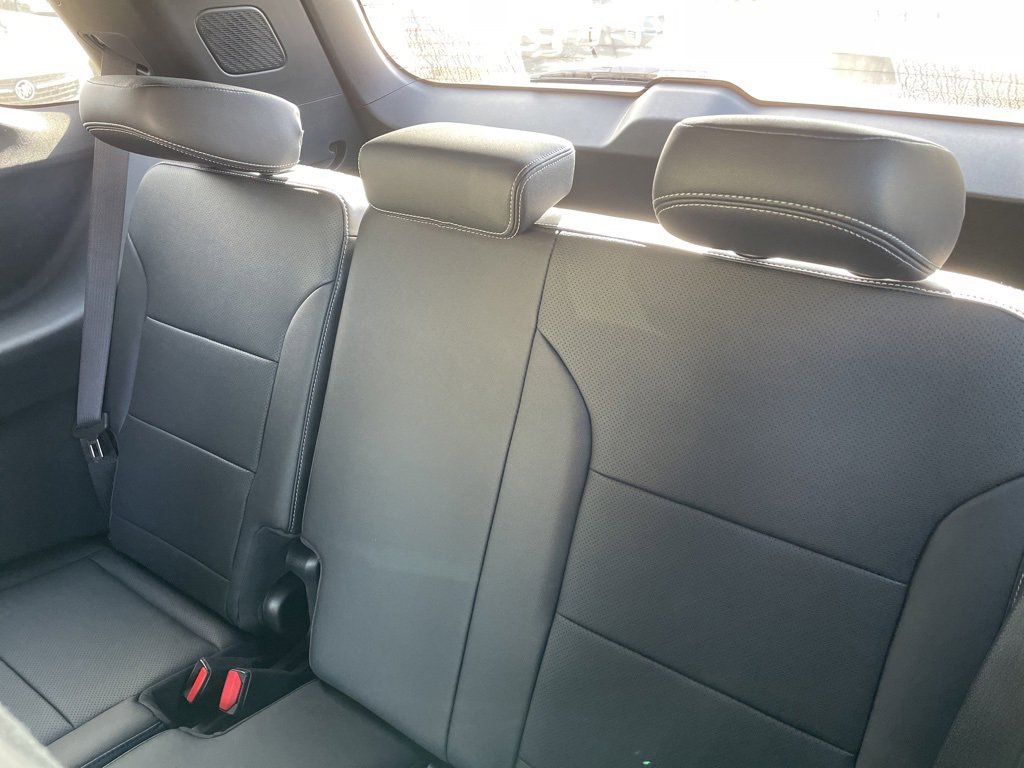 New 2026 Chevrolet Traverse LT w/ Midnight/Sport Edition image 11