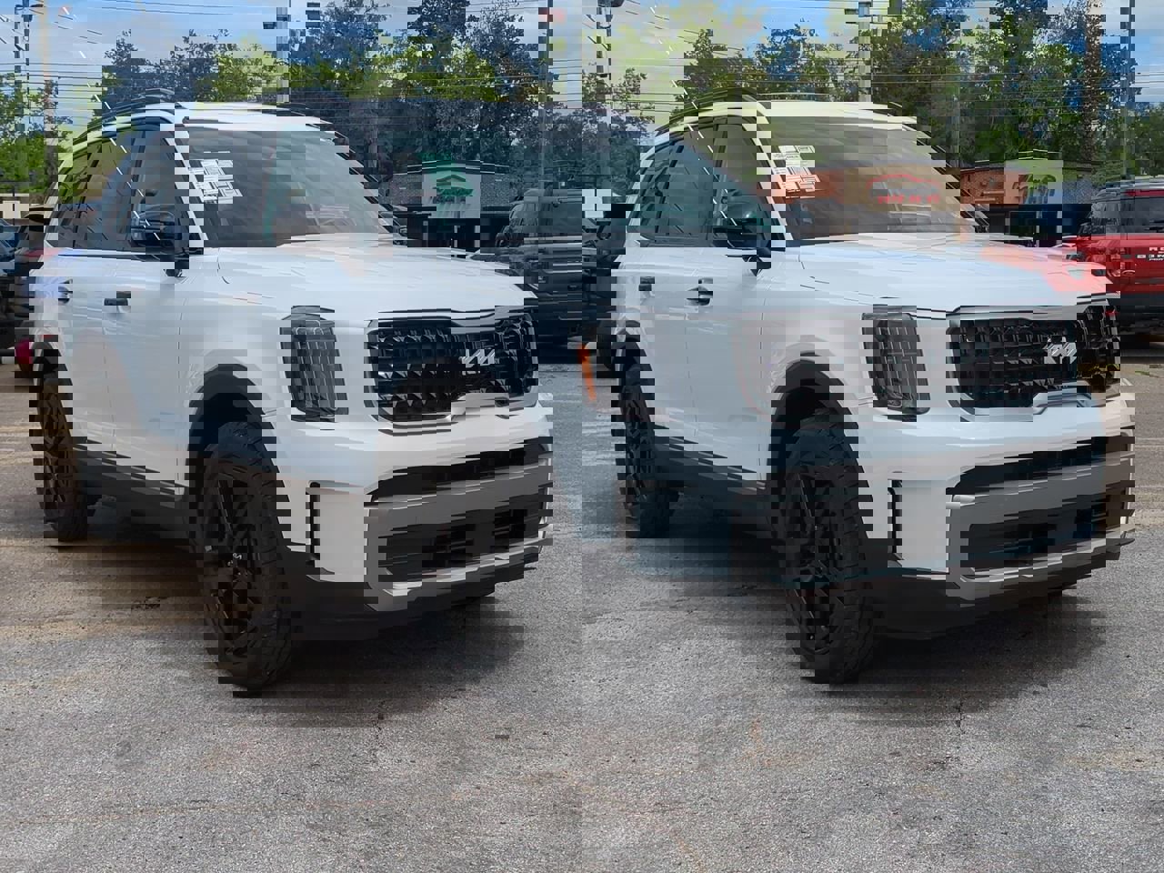 Certified 2023 Kia Telluride EX X-Line image 3