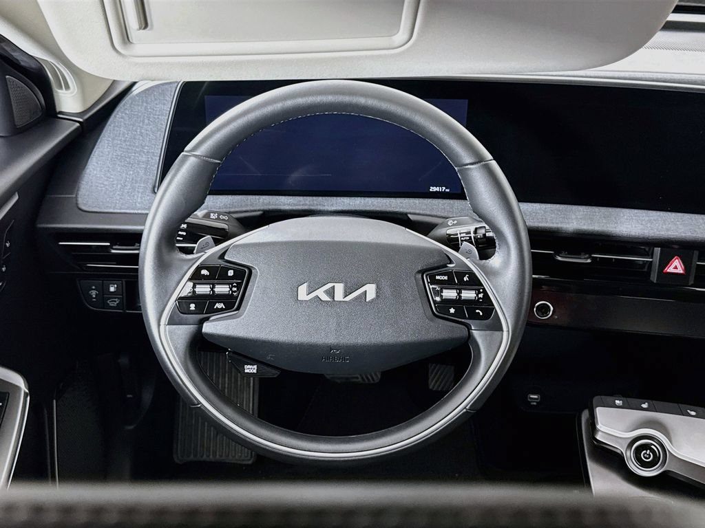 Used 2022 Kia EV6 Wind RWD image 4