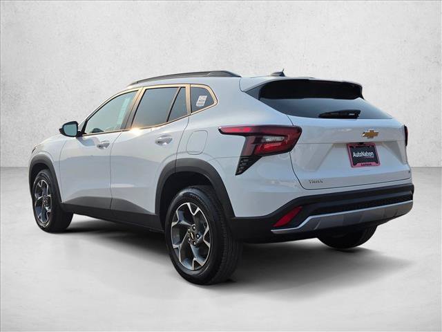 New 2026 Chevrolet Trax LT w/ Sunroof Package FWD image 3