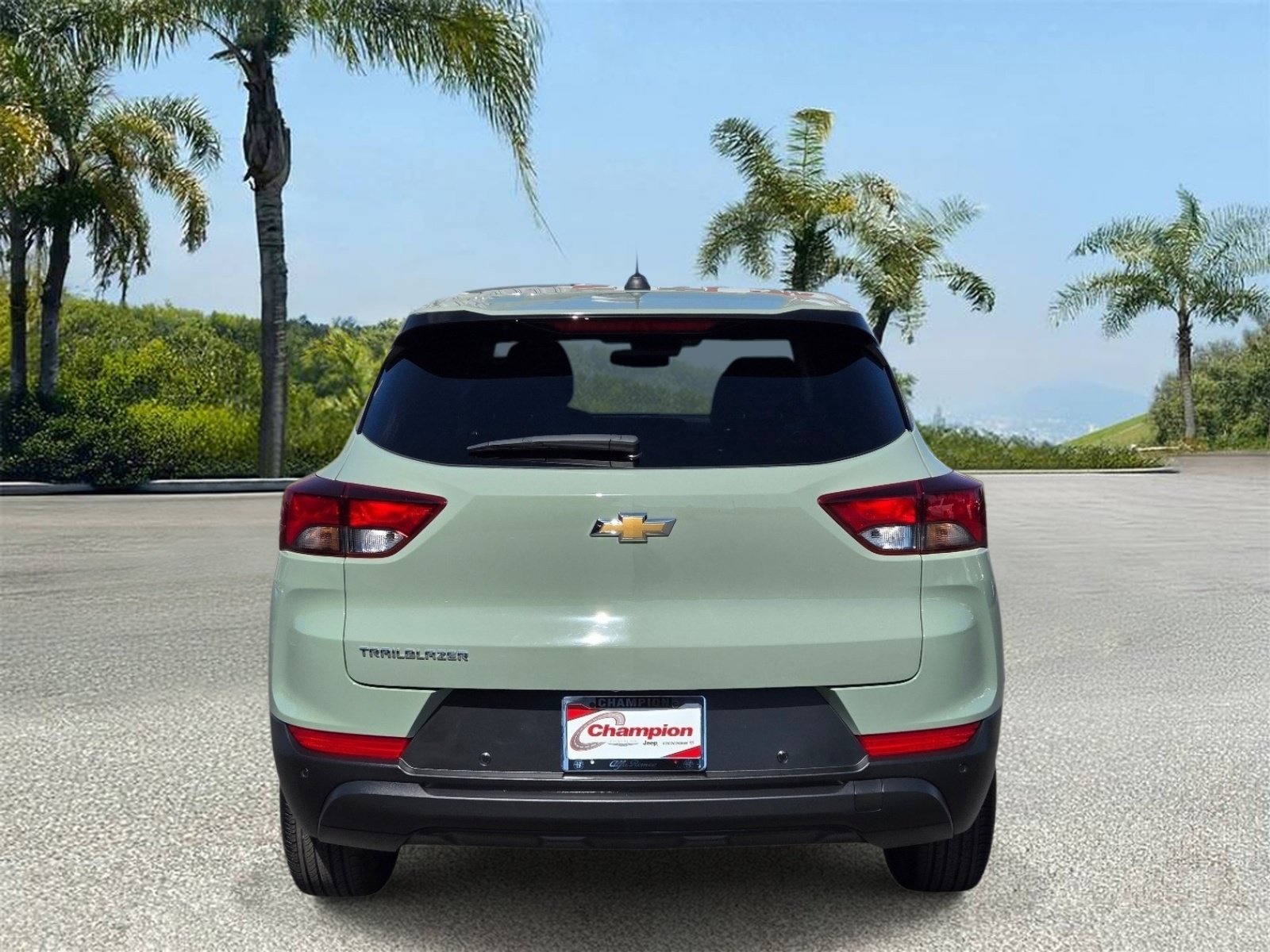 Used 2025 Chevrolet TrailBlazer LS w/ LS Convenience Package FWD image 5