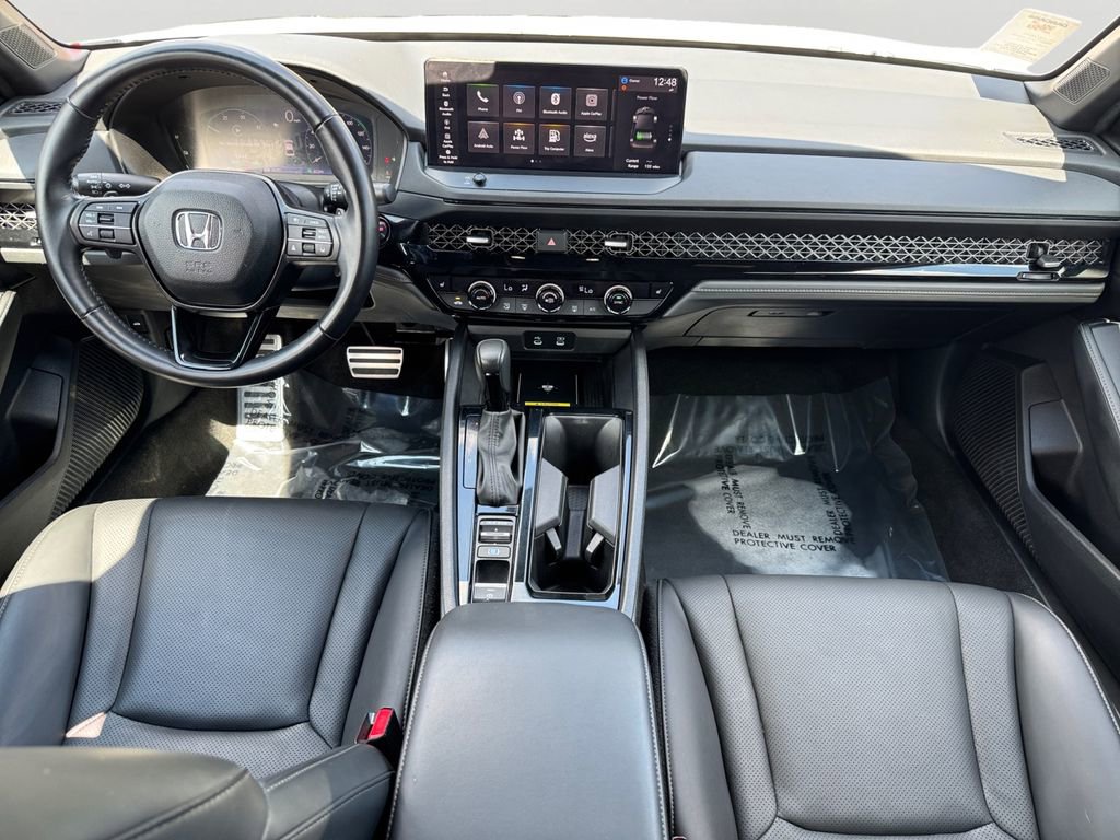 Used 2025 Honda Accord Sport image 15