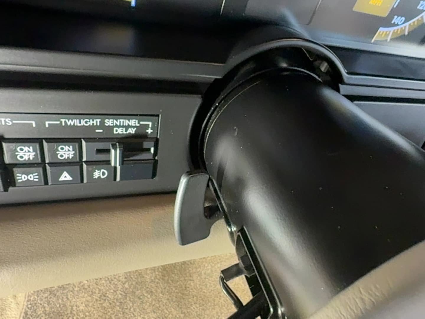 Used 1993 Cadillac Allante FWD image 26