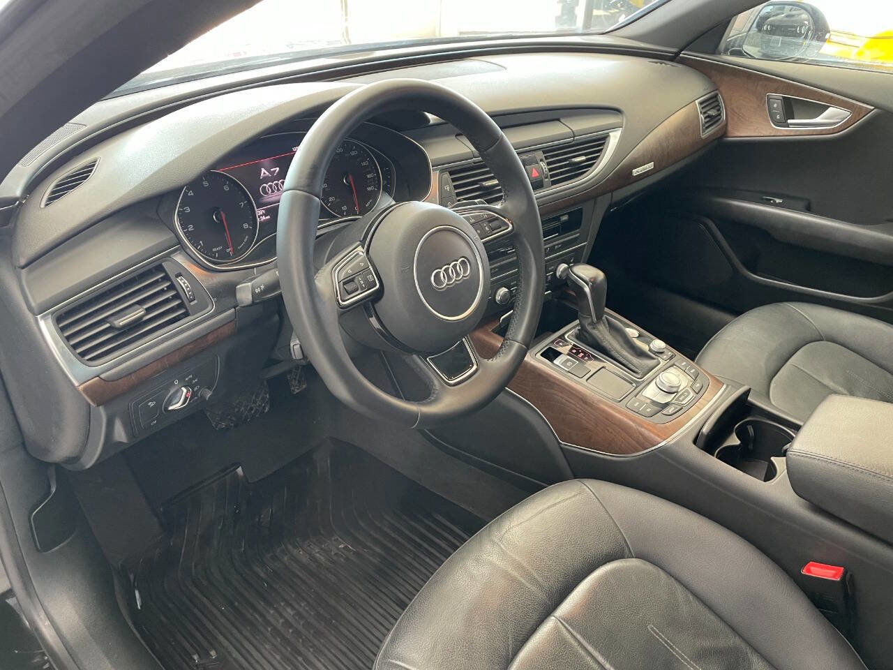 Used 2016 Audi A7 3.0T Premium Plus w/ 20" Wheel & Tire Package image 16
