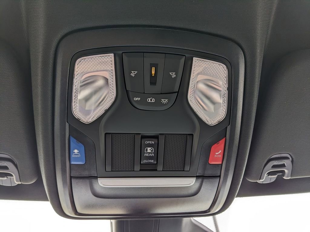 New 2026 RAM 1500 4x4 Crew Cab image 57