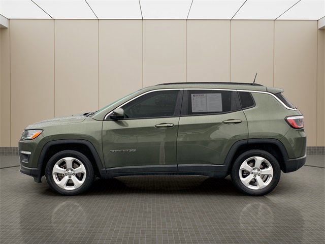 Used 2021 Jeep Compass Latitude image 2