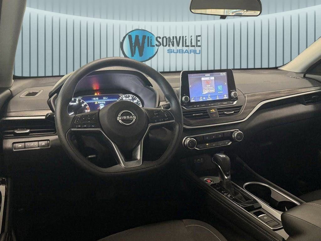 Used 2023 Nissan Altima 2.5 SV image 14