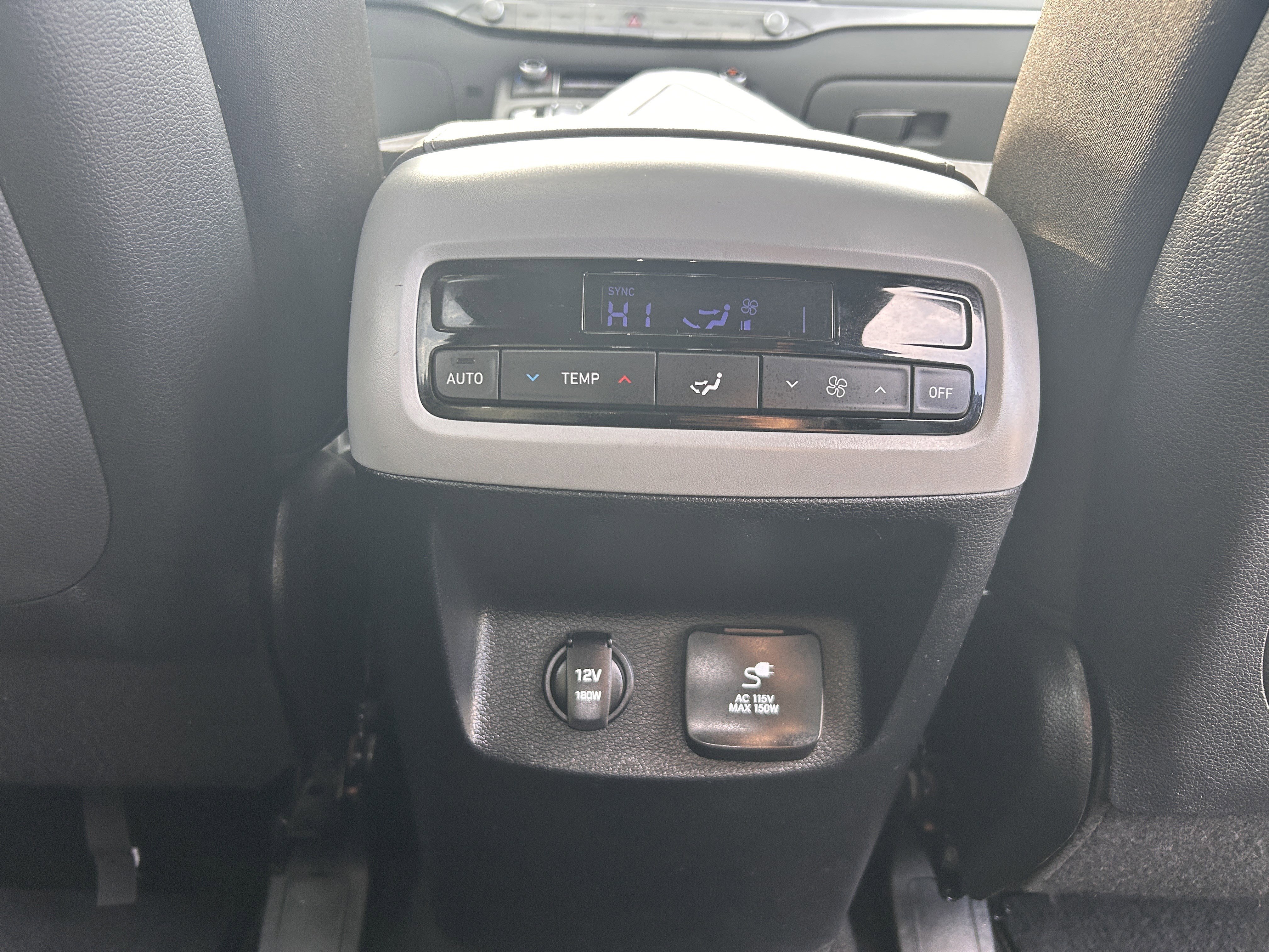 Used 2022 Hyundai Palisade SEL w/ Convenience Package image 28