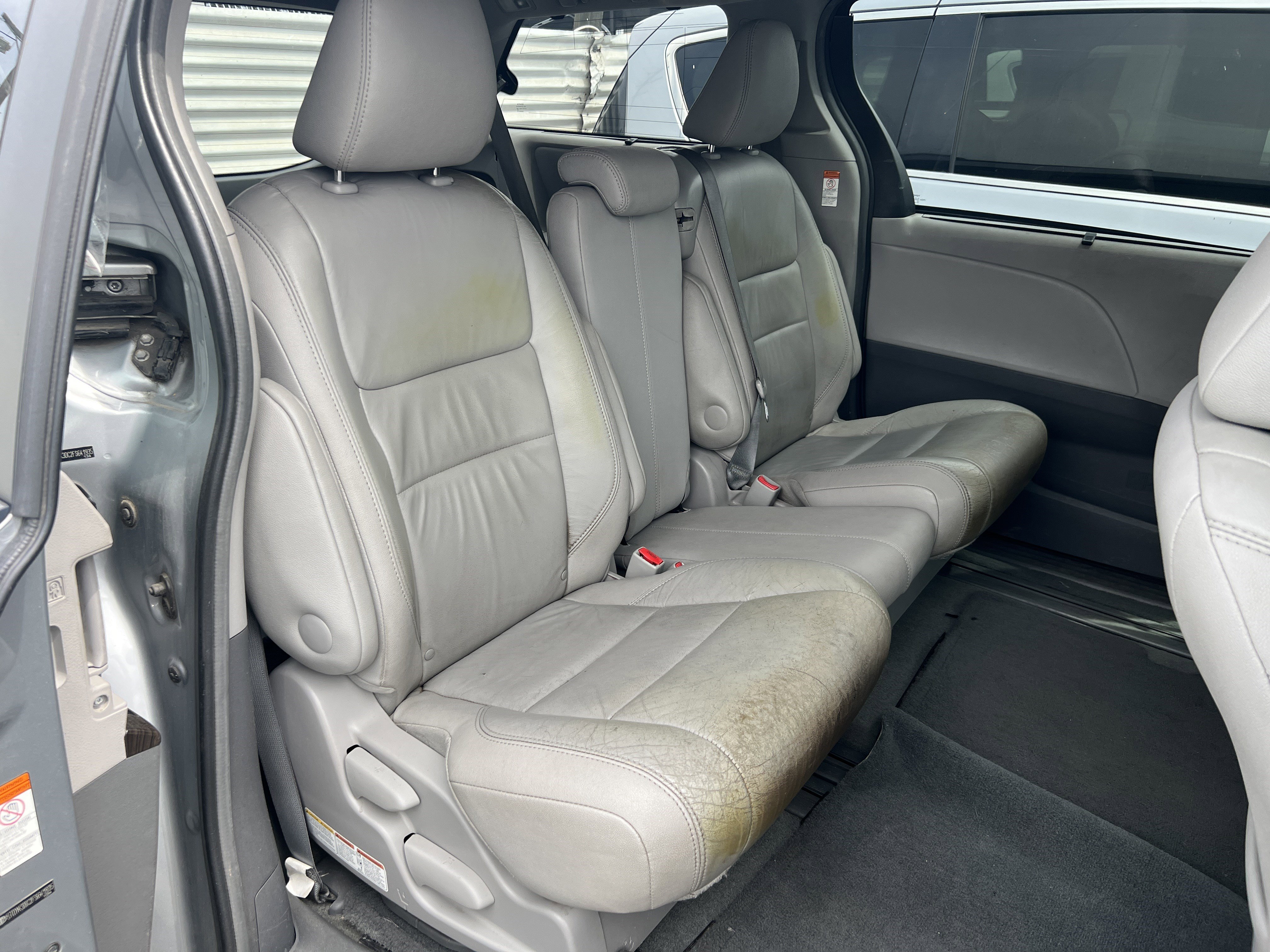 Used 2015 Toyota Sienna XLE w/ XLE Navigation Package image 17