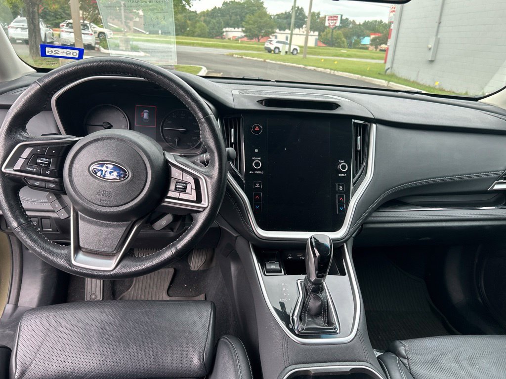 Used 2022 Subaru Outback Limited AWD/4WD image 11
