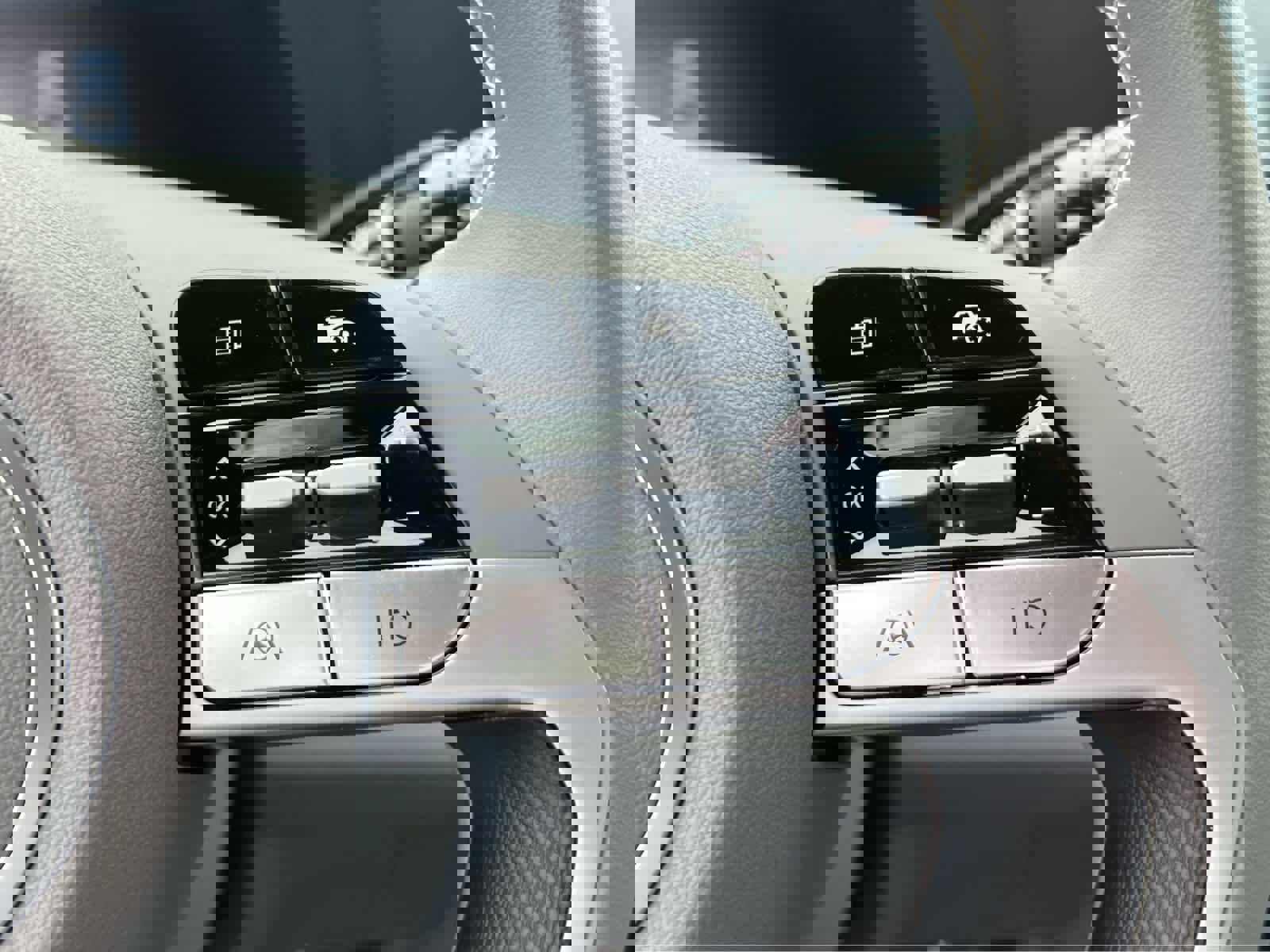 Certified 2026 Hyundai Elantra Sport image 32