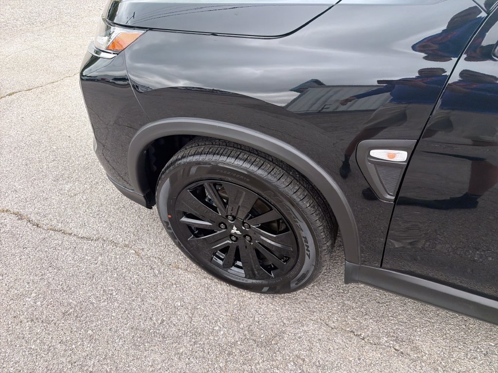 New 2027 Mitsubishi Outlander Sport LE AWD/4WD image 10