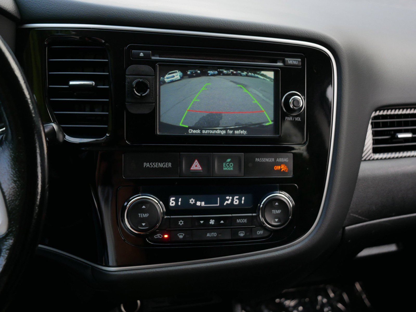 Used 2015 Mitsubishi Outlander SE AWD/4WD image 20