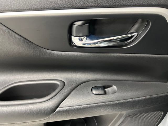 Used 2017 Nissan Altima 2.5 SL w/ Moonroof Package image 41