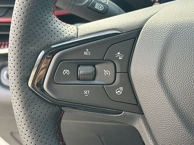 New 2026 Chevrolet Trax RS w/ Sunroof Package image 24