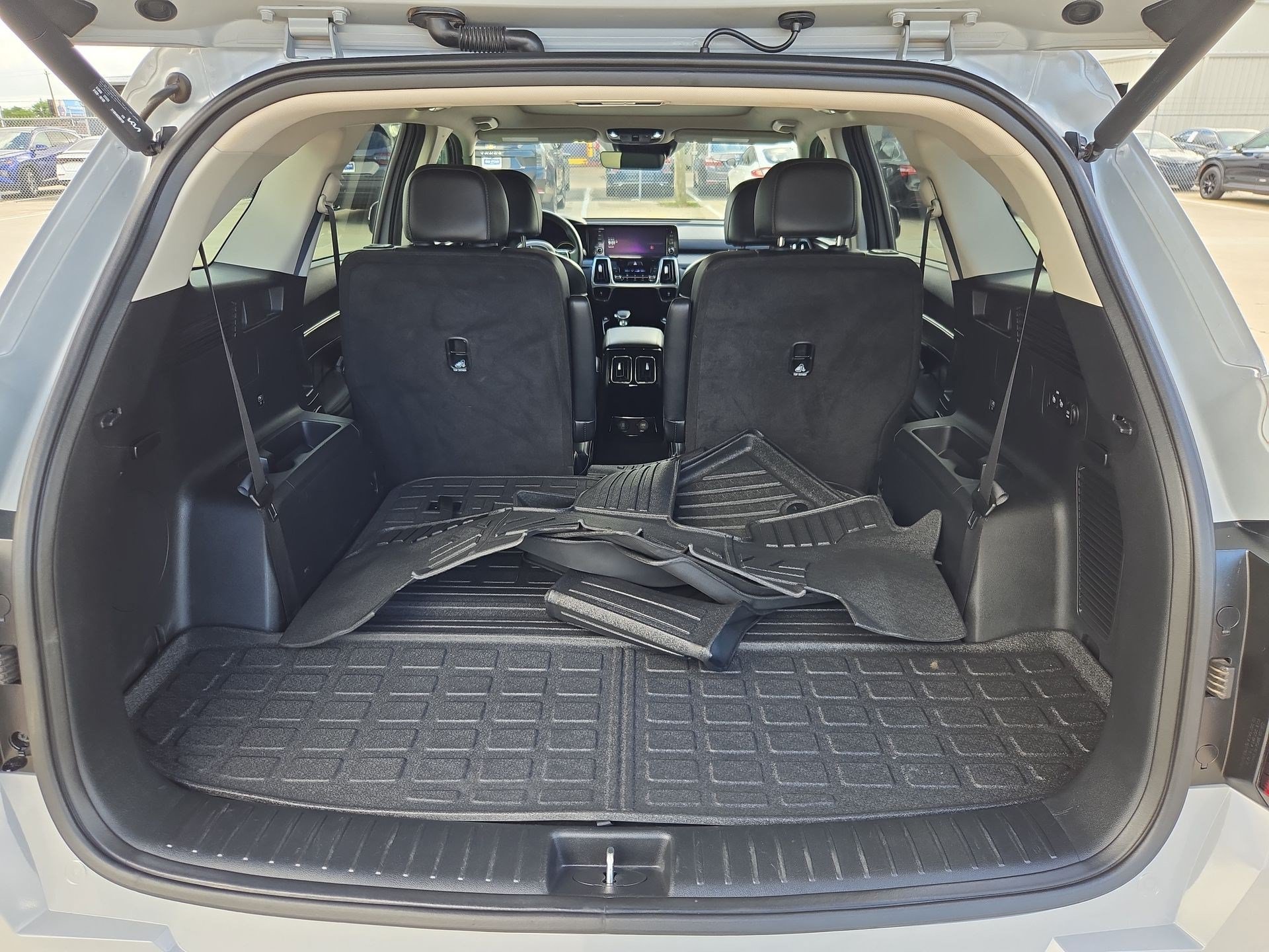 Used 2023 Kia Sorento SX FWD image 30