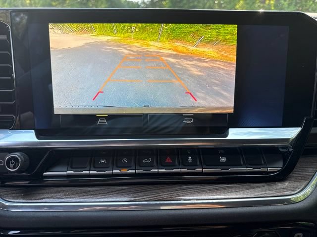Used 2024 Chevrolet Silverado 1500 LT AWD/4WD image 18