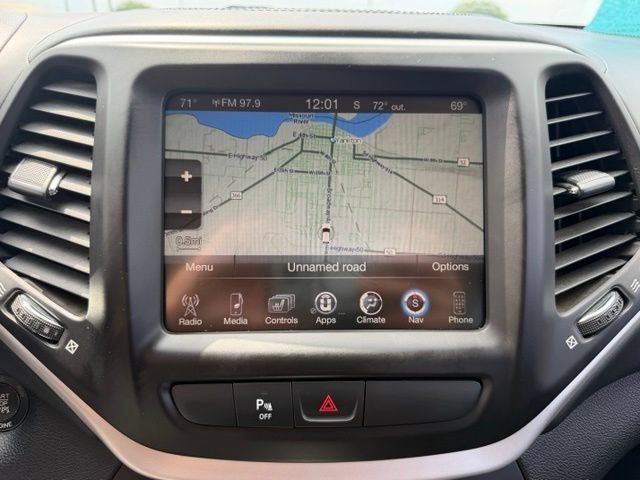 Used 2016 Jeep Cherokee Overland AWD/4WD image 21