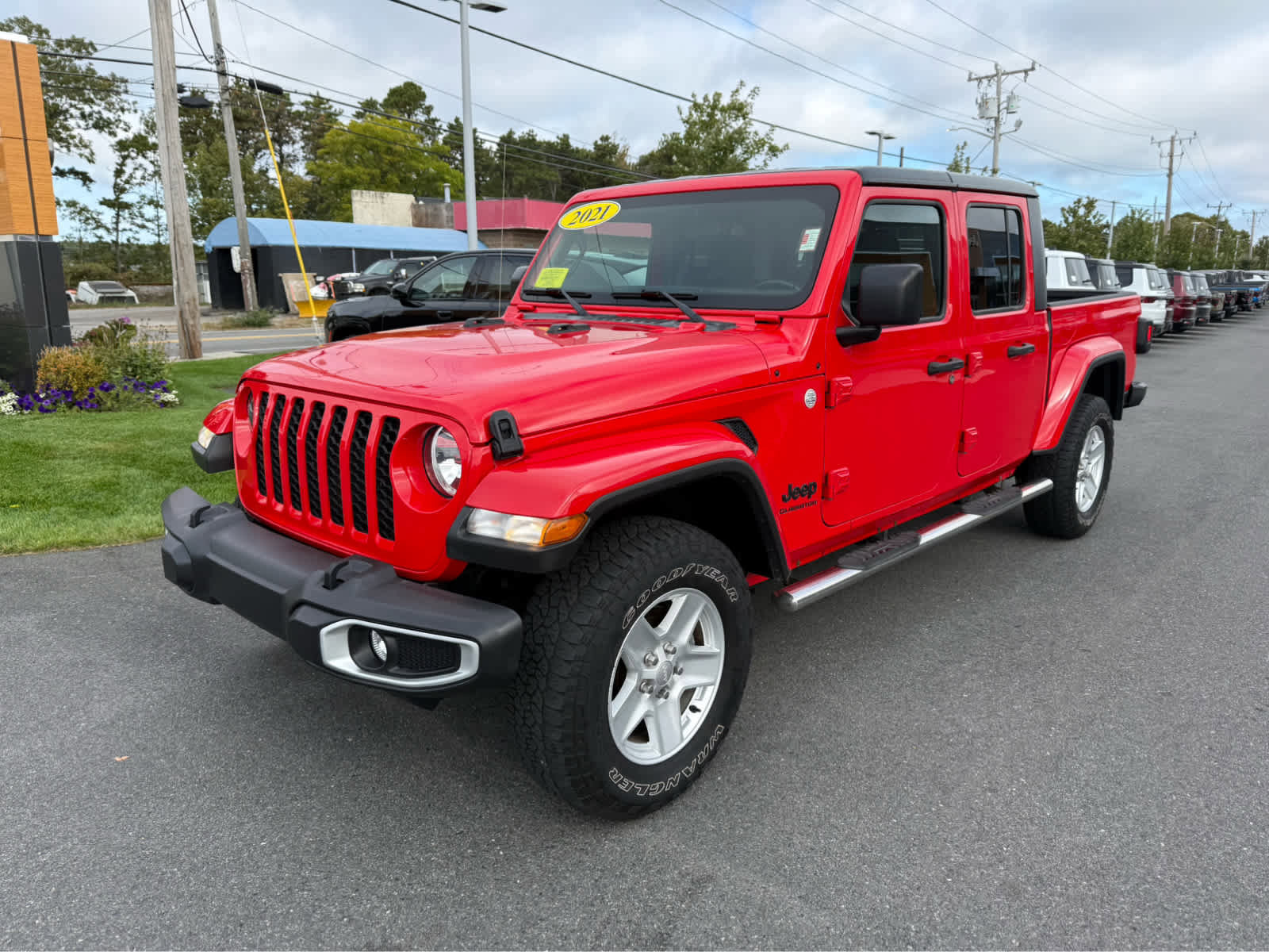Used 2021 Jeep Gladiator Sport image 4