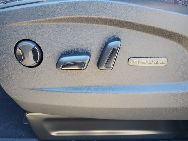 New 2025 Volkswagen ID. Buzz Pro S RWD image 21