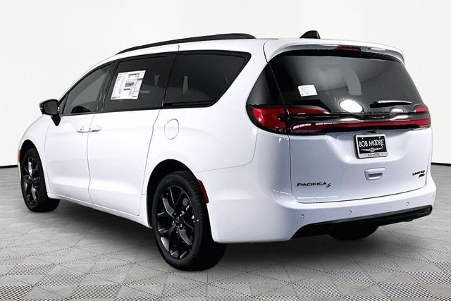 New 2027 Chrysler Pacifica Limited w/ S Appearance Package AWD/4WD image 4