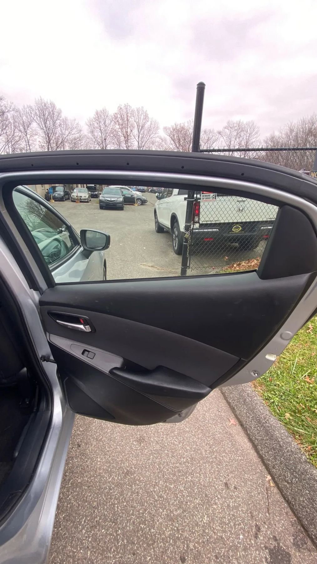 Used 2019 Toyota Yaris LE image 15