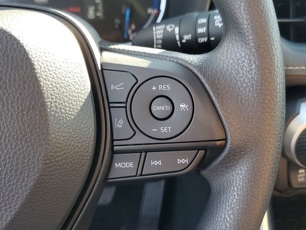 New 2025 Toyota RAV4 XLE image 23