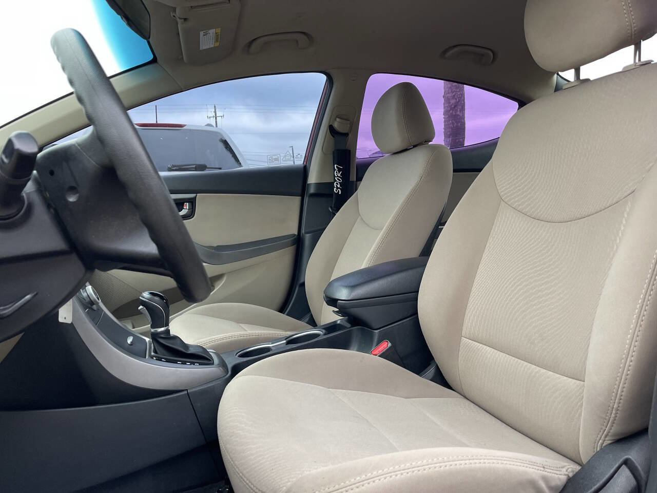 Used 2016 Hyundai Elantra SE w/ Option Group 02 image 8