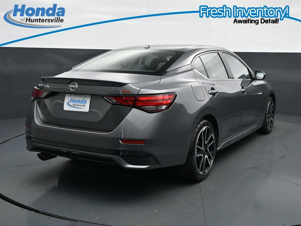 Used 2025 Nissan Sentra SR FWD image 10