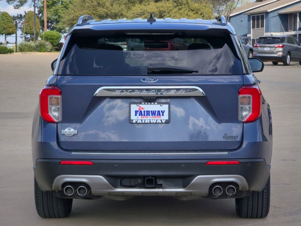 Used 2021 Ford Explorer King Ranch w/ Premium Technology Package RWD image 5