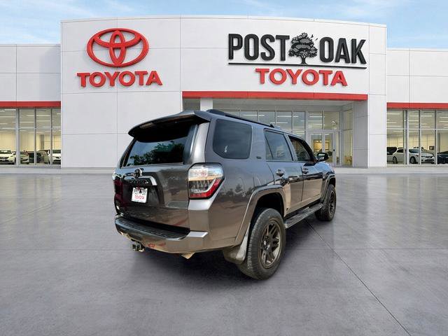 Used 2018 Toyota 4Runner SR5 Premium image 8